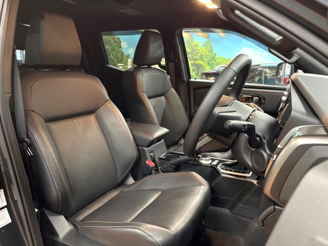 MITSUBISHI TRITON 2025