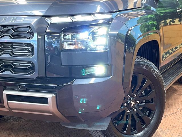MITSUBISHI TRITON 2025