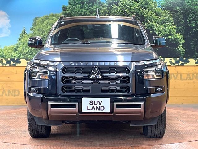 MITSUBISHI TRITON 2025