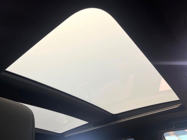 TOYOTA HARRIER 2WD 2022