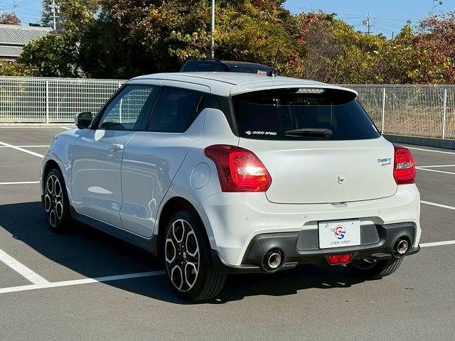 SUZUKI SWIFT 2022