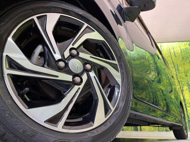 DAIHATSU MOVE CUSTOM 2019