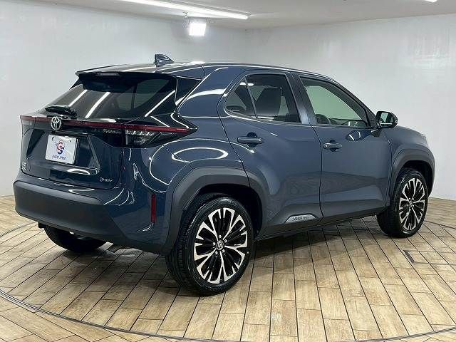 TOYOTA YARIS CROSS HYBRID 2024