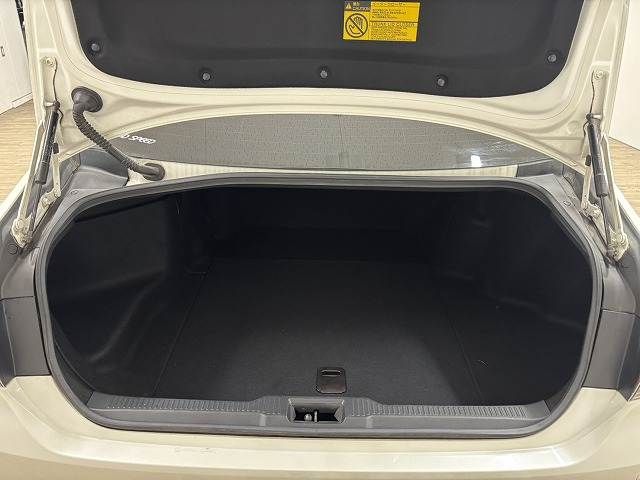 TOYOTA CROWN sedan hybrid 2018