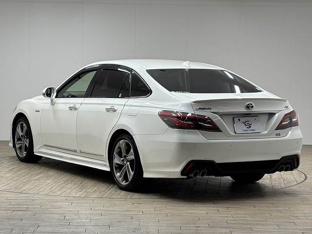 TOYOTA CROWN sedan hybrid 2018