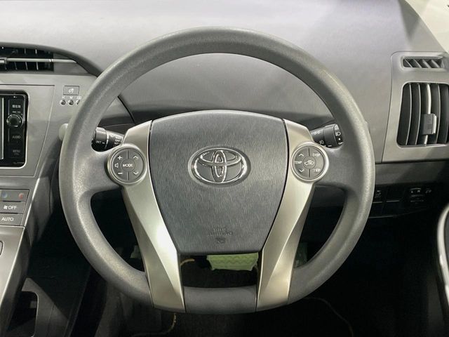 TOYOTA PRIUS 2014
