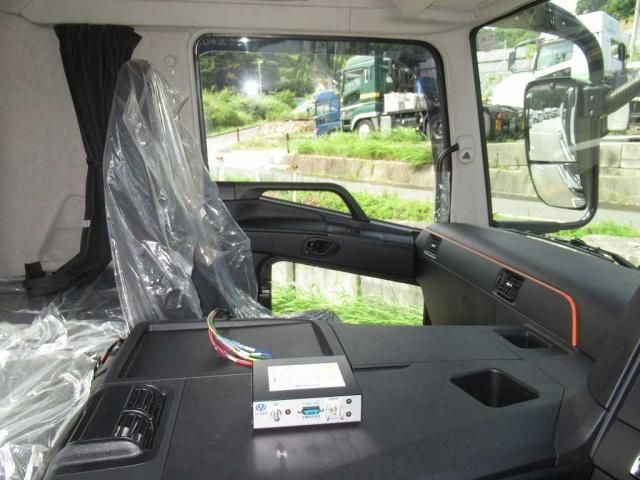 MITSUBISHI FUSOU SUPER GREAT 2025