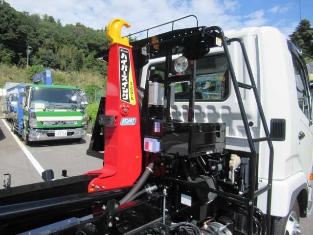 MITSUBISHI FUSOU FIGHTER 2025