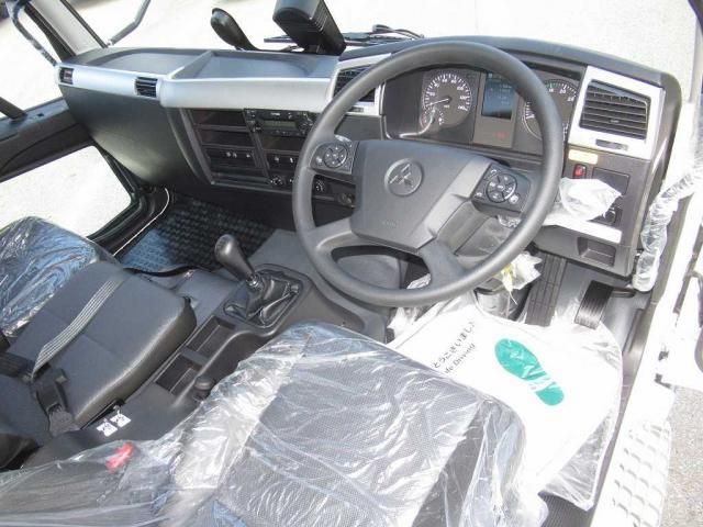 MITSUBISHI FUSOU FIGHTER 2025