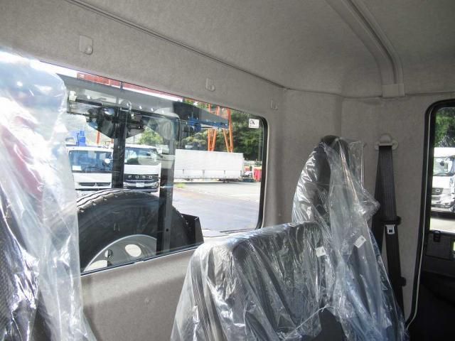 MITSUBISHI FUSOU FIGHTER 2025