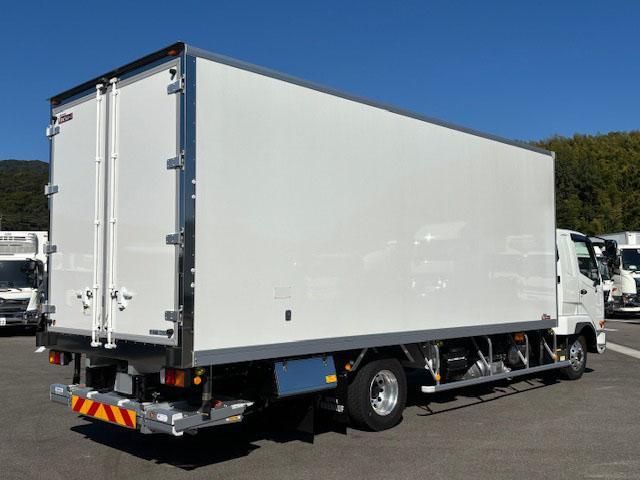 MITSUBISHI FUSOU FIGHTER 2025