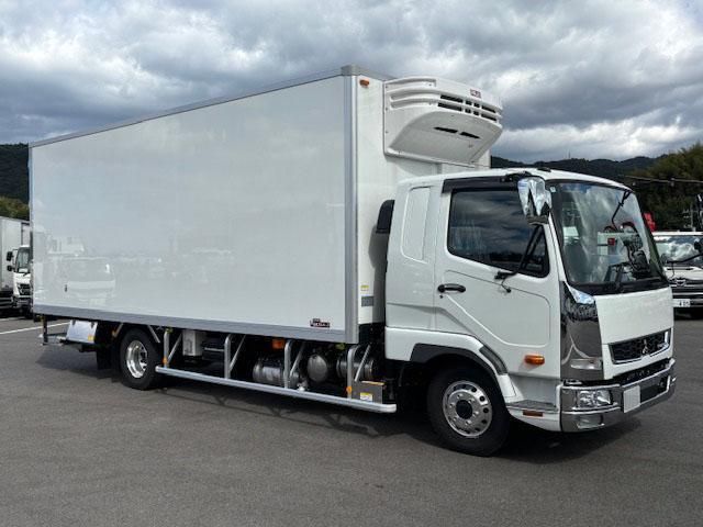 MITSUBISHI FUSOU FIGHTER 2025