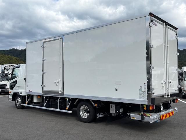 MITSUBISHI FUSOU FIGHTER 2025