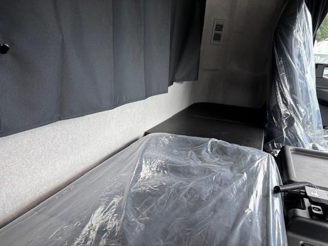 MITSUBISHI FUSOU FIGHTER 2025