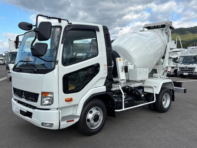 MITSUBISHI FUSOU FIGHTER 2025