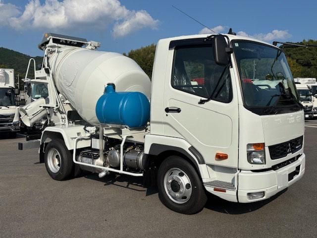 MITSUBISHI FUSOU FIGHTER 2025