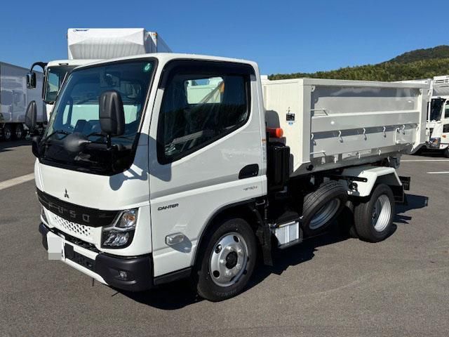 MITSUBISHI CANTER 2025