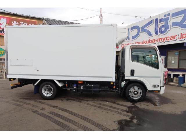 ISUZU ELF 2019
