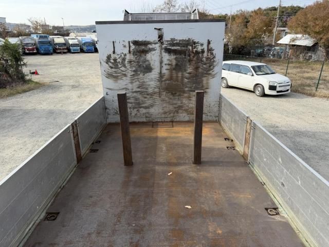 NISSAN DIESEL Quon 2015