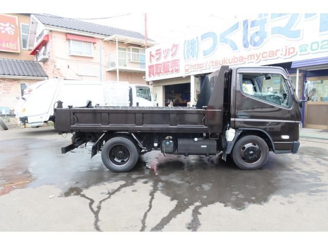 MITSUBISHI CANTER 2022
