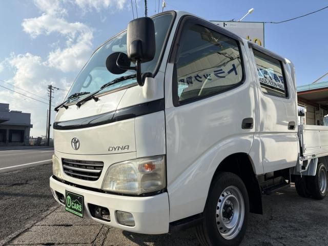 TOYOTA DYNA 2004
