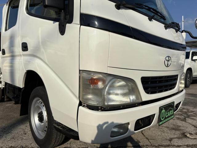 TOYOTA DYNA 2004