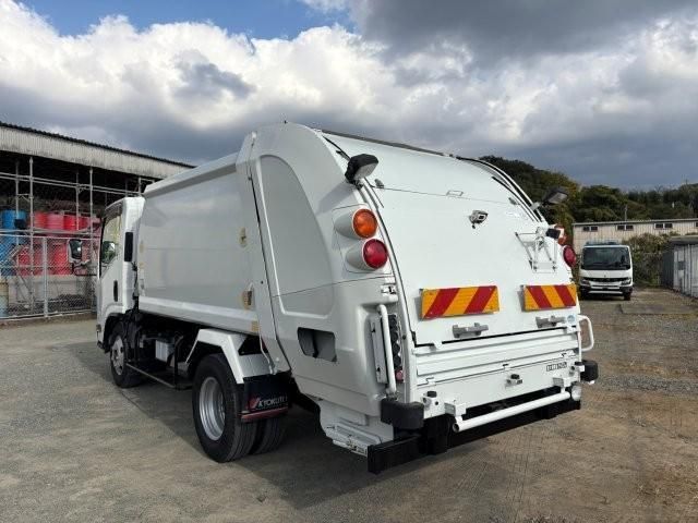 ISUZU ELF 2016
