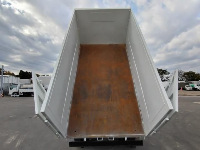 MITSUBISHI CANTER 2017