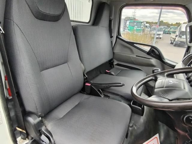 MITSUBISHI CANTER 2017