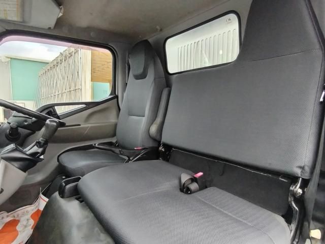 MITSUBISHI CANTER 2017