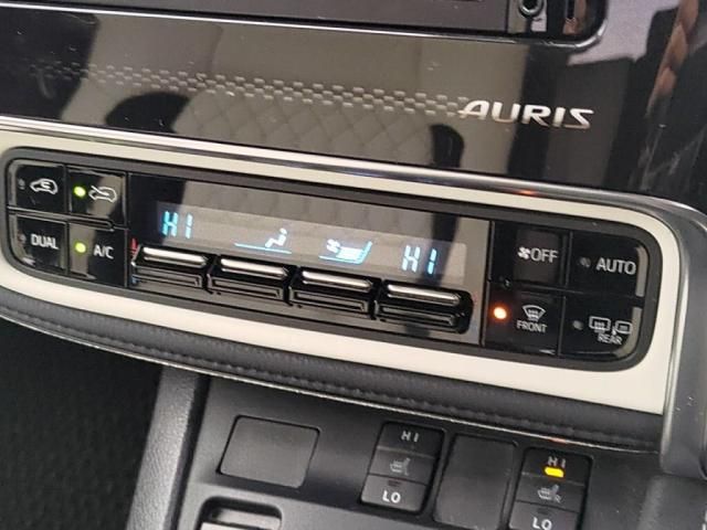 TOYOTA AURIS HYBRID 2016