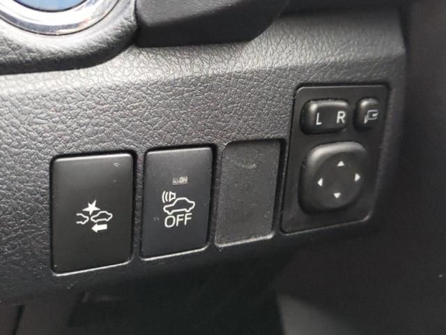 TOYOTA AURIS HYBRID 2016