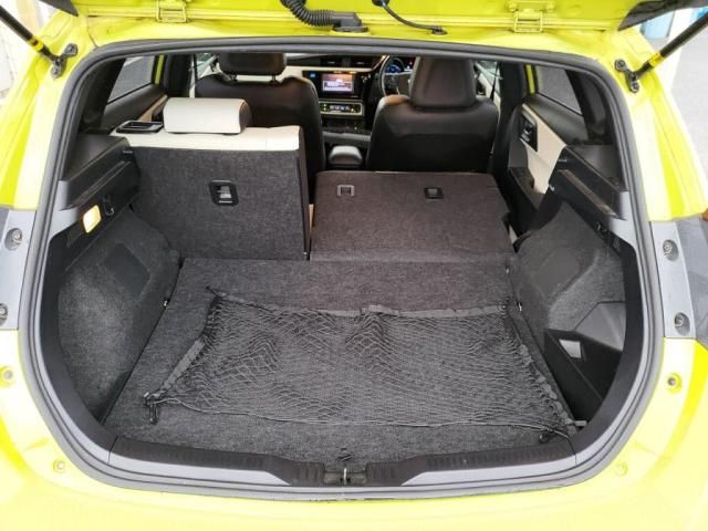 TOYOTA AURIS HYBRID 2016