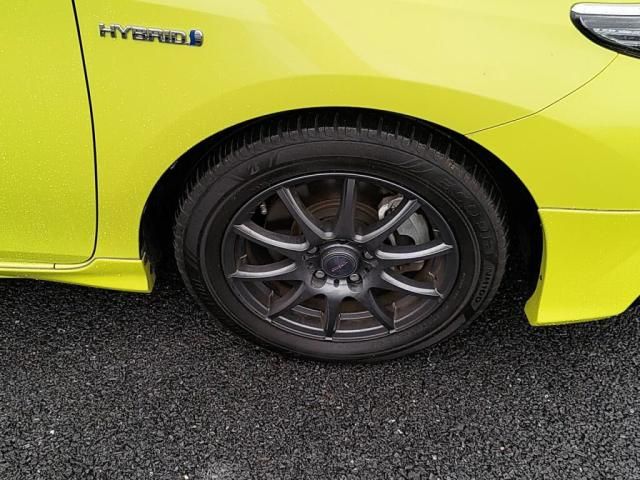 TOYOTA AURIS HYBRID 2016