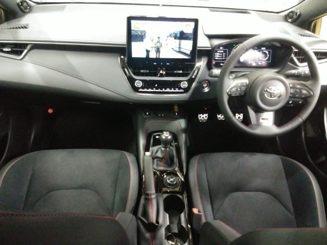 TOYOTA GR COROLLA 2024