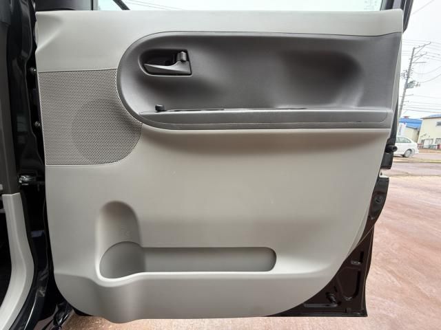 DAIHATSU TANTO 4WD 2016