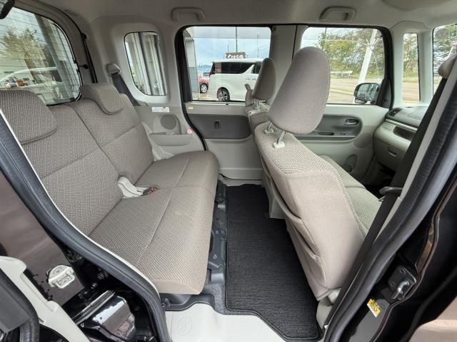 DAIHATSU TANTO 4WD 2016