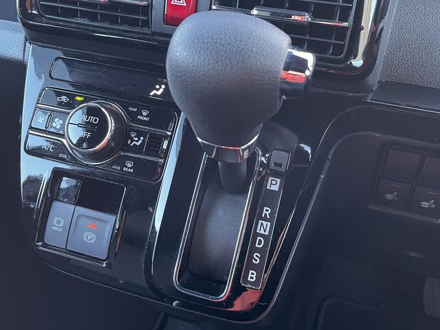 DAIHATSU TANTO CUSTOM 2023