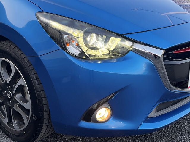 MAZDA DEMIO 2015