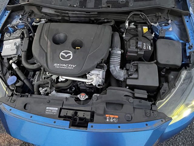 MAZDA DEMIO 2015