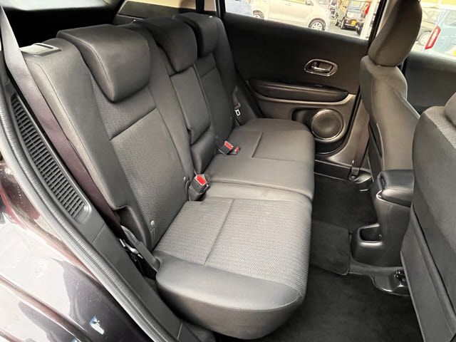 HONDA VEZEL HYBRID 2016