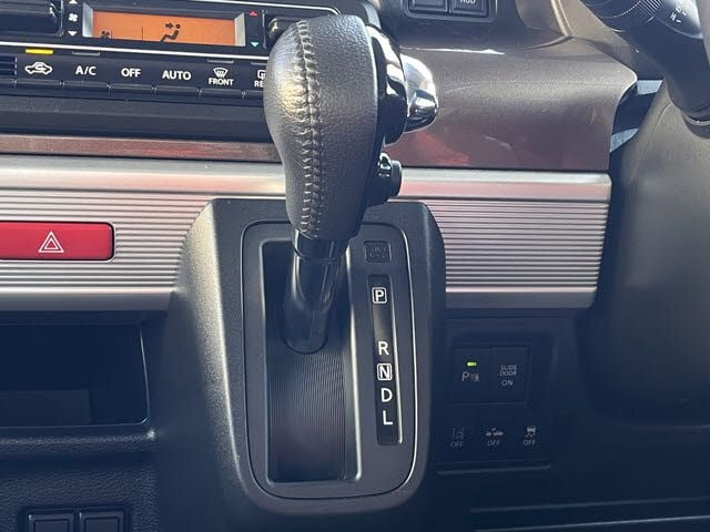 SUZUKI Spacia GEAR 2022