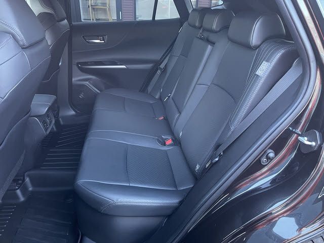 TOYOTA HARRIER HYBRID 2021