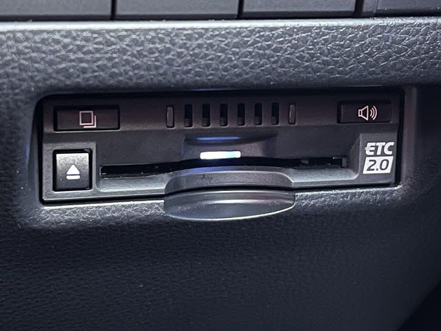 TOYOTA HARRIER HYBRID 2021