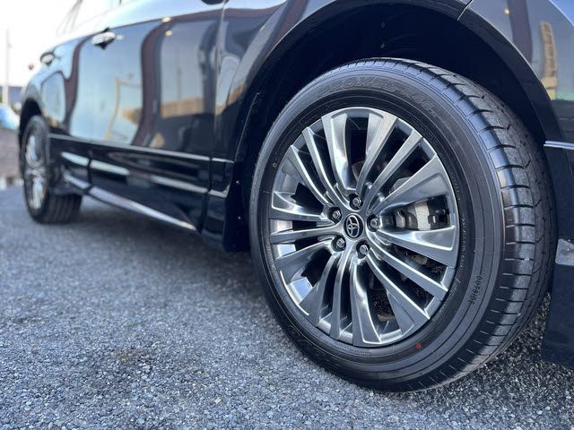 TOYOTA HARRIER HYBRID 2021