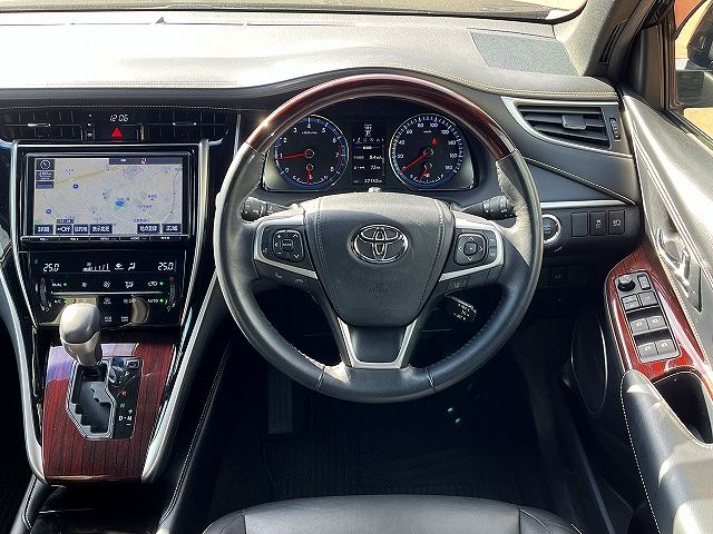 TOYOTA HARRIER 2WD 2016
