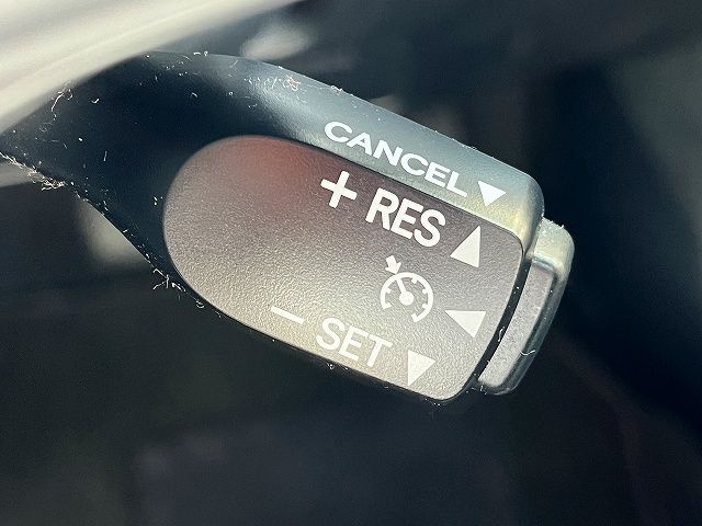 TOYOTA HARRIER 2WD 2016