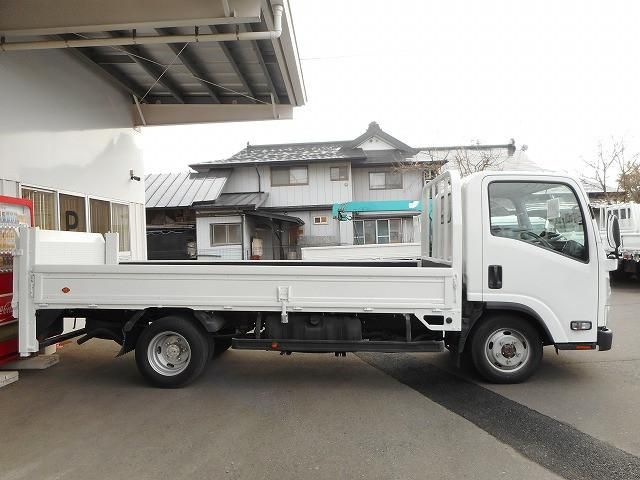 ISUZU ELF 2015