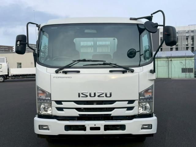 ISUZU FORWARD 2015