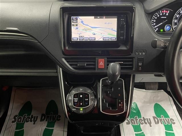 TOYOTA ESQUIRE 4WD 2016